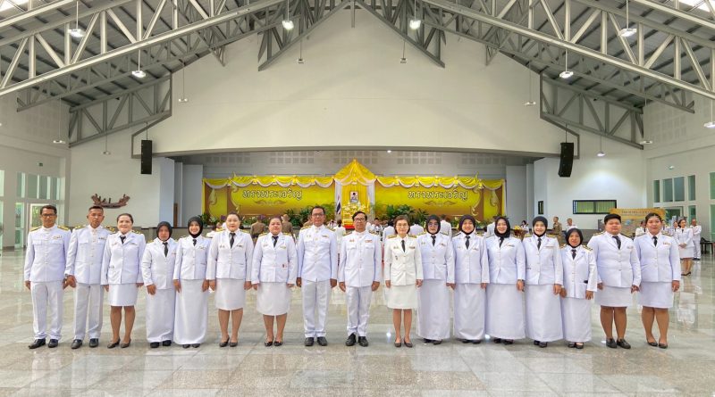 พิธีลงนามถวายพระพร พระบาทสมเด็จพระเจ้าอยู่หัว เนื่องในโอกาสวันเฉลิมพระชนมพรรษา